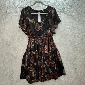 Torrid Size 0 Floral Dress Elastic Waist Scoop Neck Flowy Sleeves Pockets Party